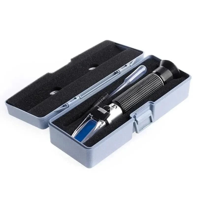 Refractometer in a case with accessories.